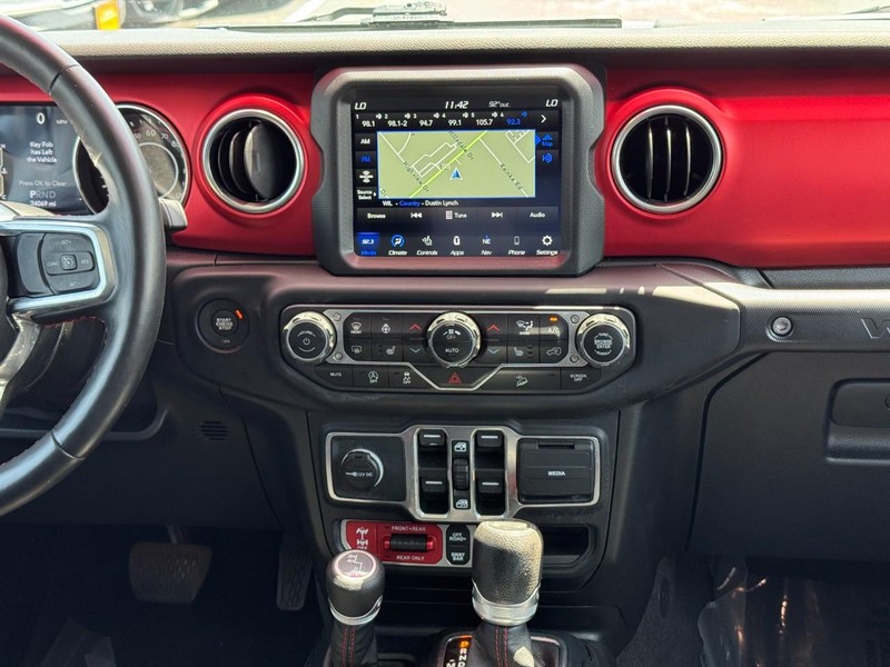 Jeep Wrangler Vehicle Image 19