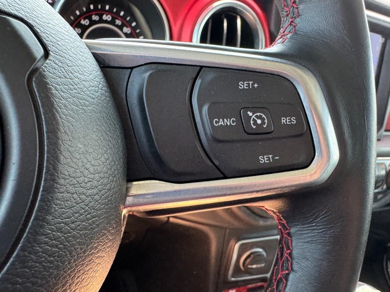 Jeep Wrangler Vehicle Image 23