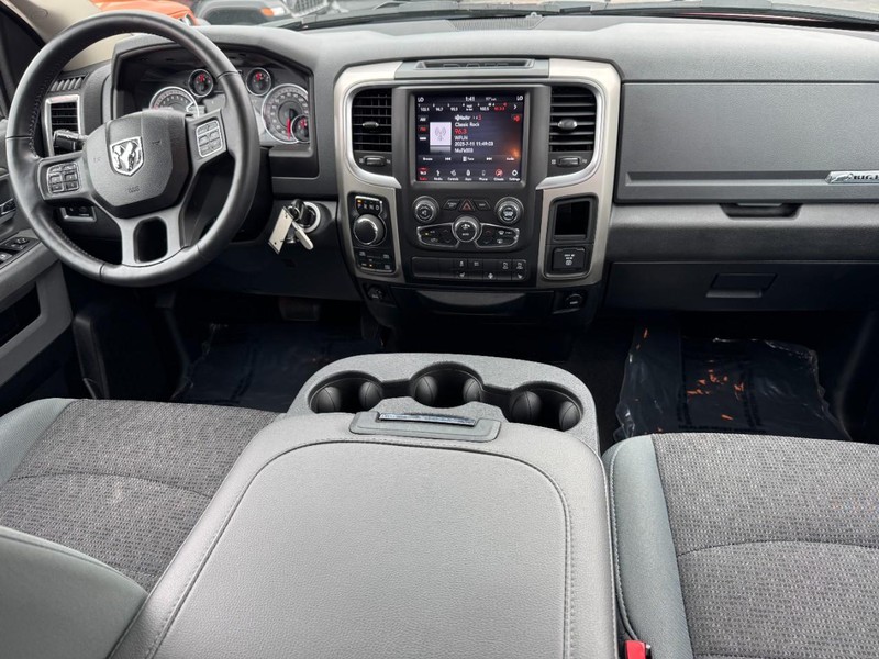Ram 1500 Vehicle Image 18
