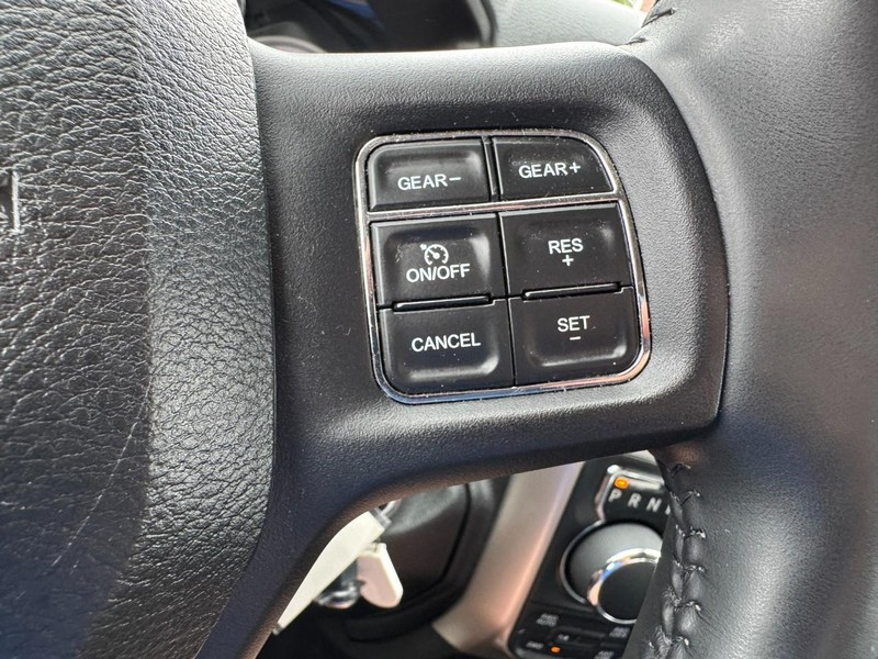 Ram 1500 Vehicle Image 24