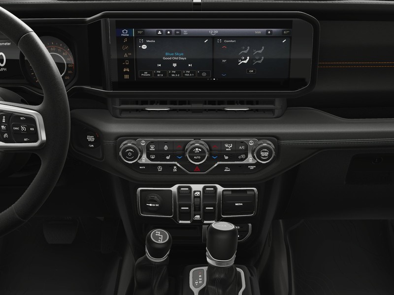 Jeep Gladiator Vehicle Image 29