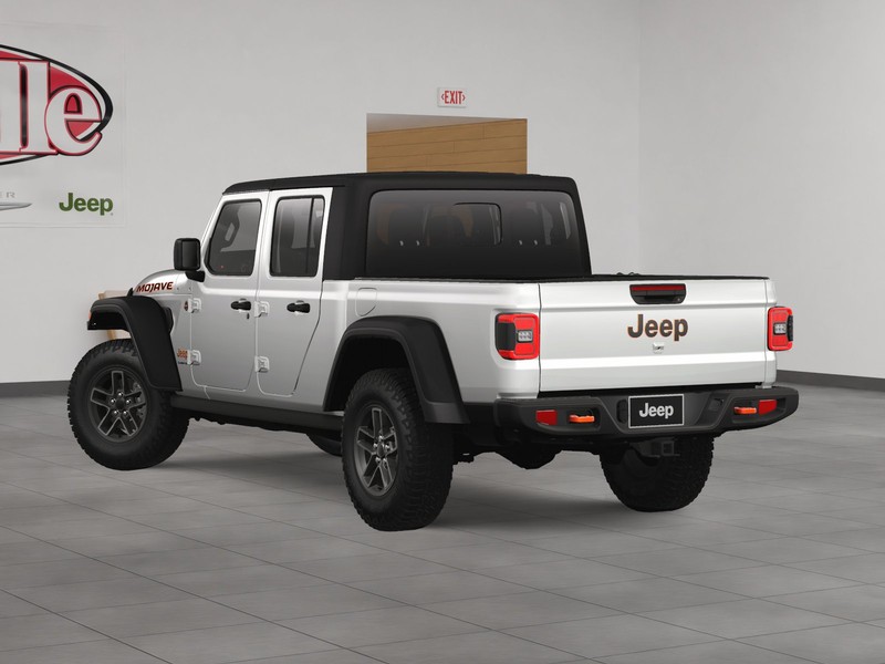 Jeep Gladiator Vehicle Image 04