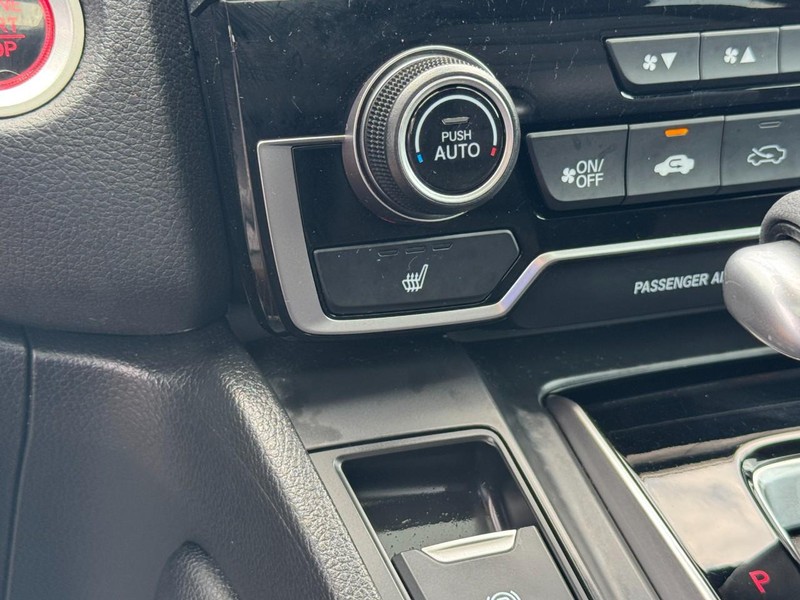Honda CR-V Vehicle Image 28