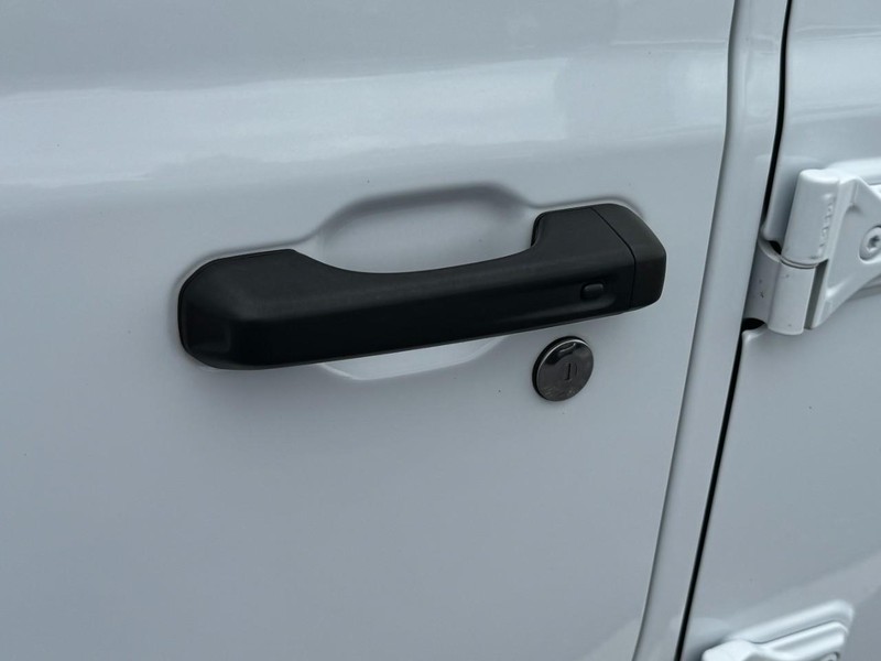 Jeep Wrangler 4xe Vehicle Image 14
