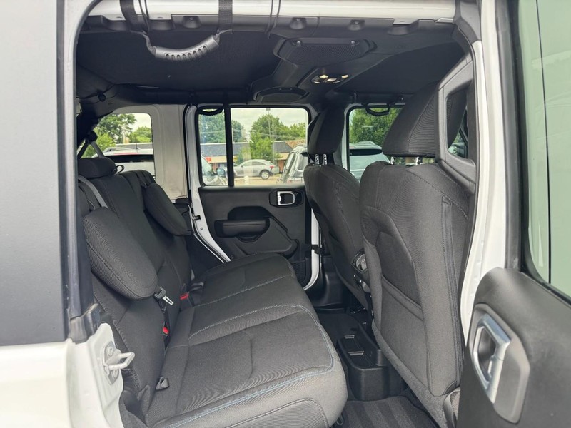 Jeep Wrangler 4xe Vehicle Image 19