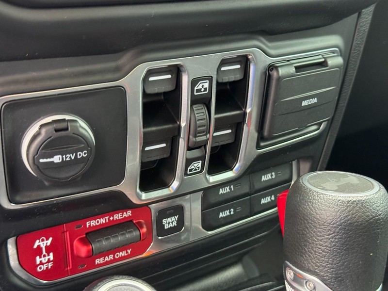 Jeep Wrangler 4xe Vehicle Image 32