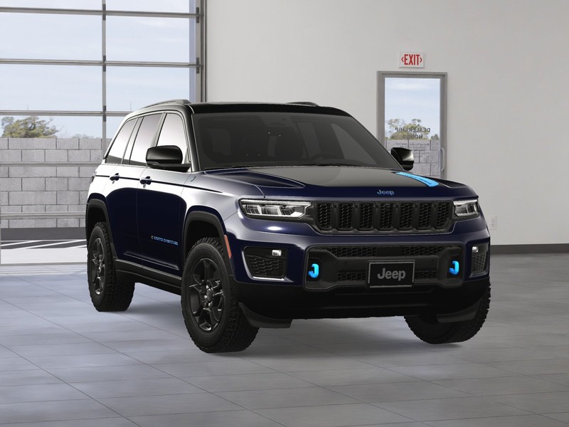 Jeep Grand Cherokee 4xe Vehicle Image 11