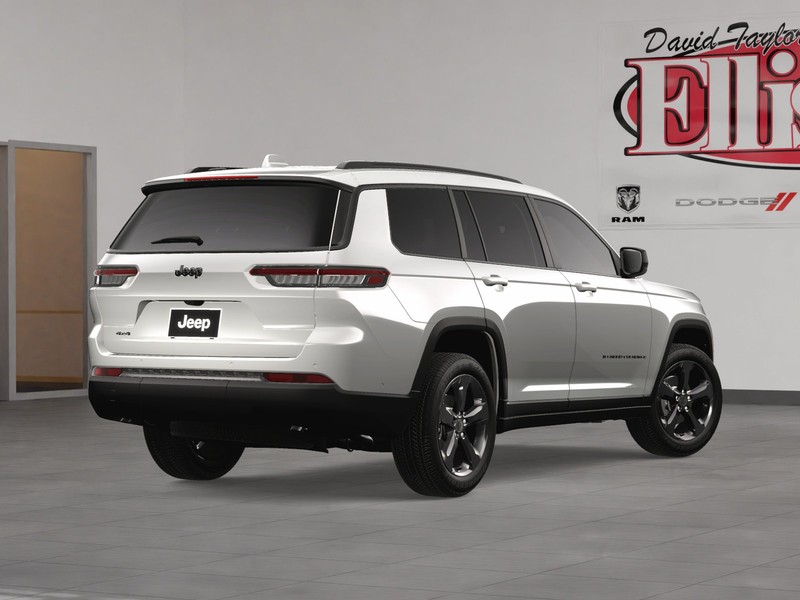 Jeep Grand Cherokee L Vehicle Image 03