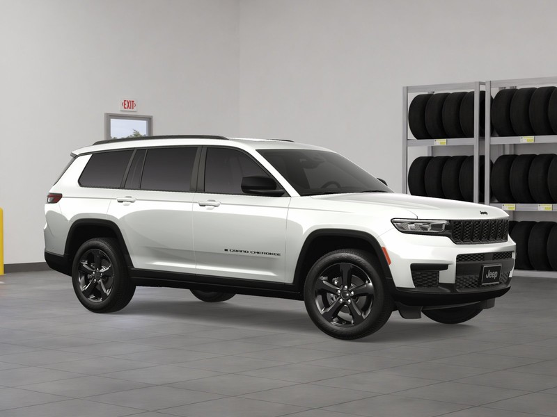 Jeep Grand Cherokee L Vehicle Image 07