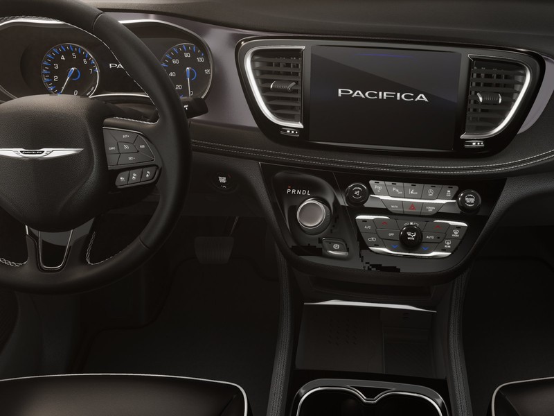 Chrysler Pacifica Vehicle Image 29