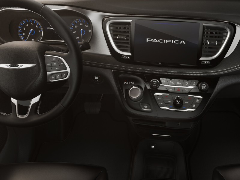 Chrysler Pacifica Vehicle Image 29
