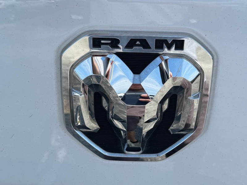 Ram 1500 Vehicle Image 15
