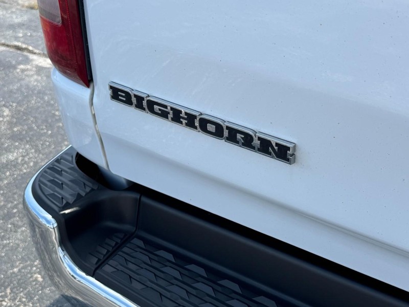 Ram 1500 Vehicle Image 16