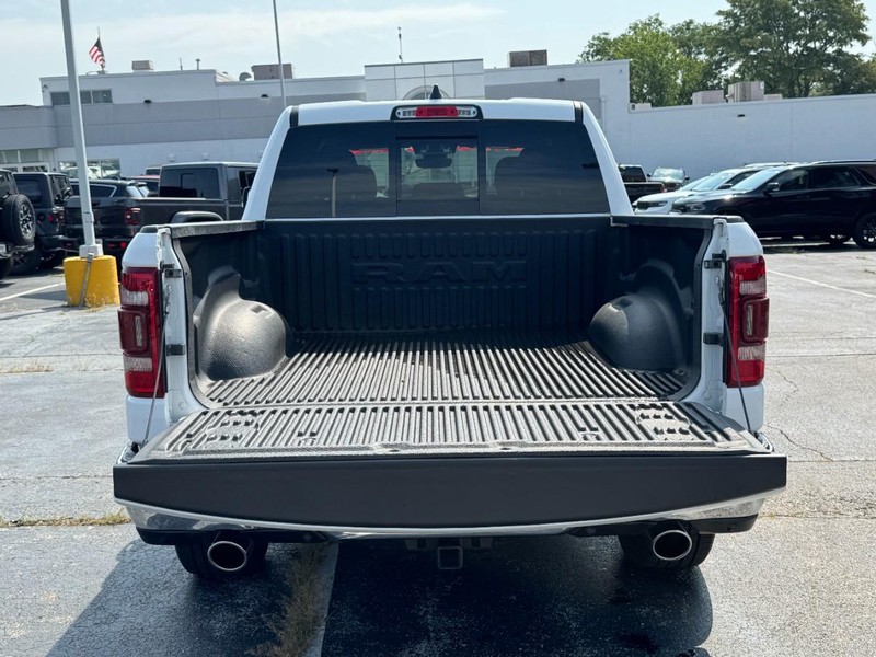 Ram 1500 Vehicle Image 17