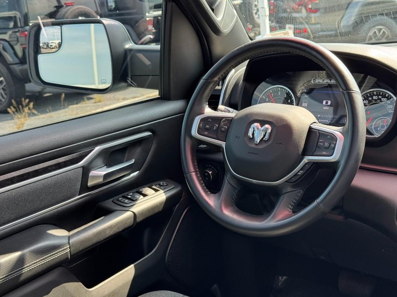 Ram 1500 Vehicle Image 23