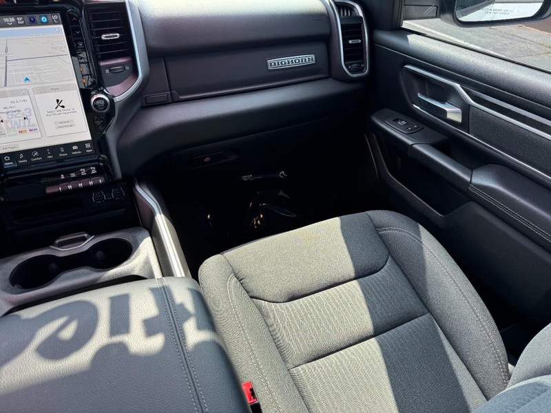 Ram 1500 Vehicle Image 26