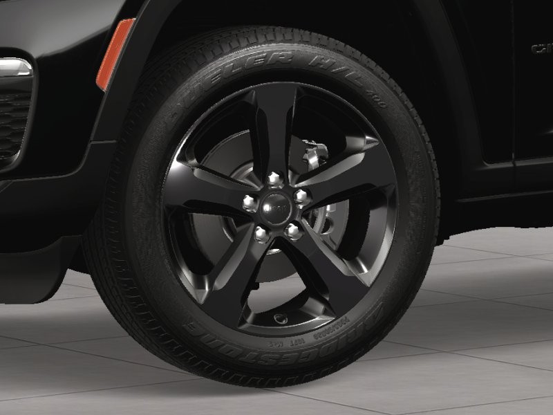 Jeep Grand Cherokee Vehicle Image 14