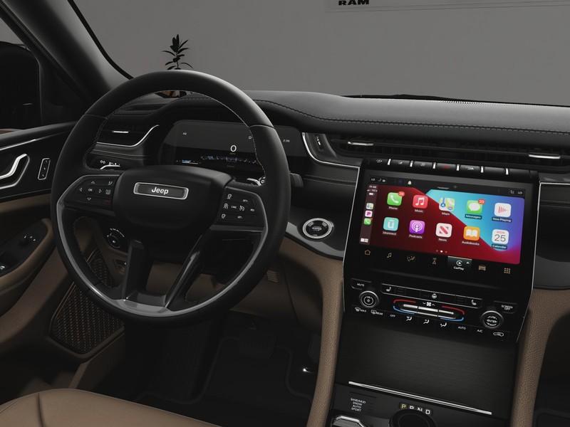 Jeep Grand Cherokee Vehicle Image 21