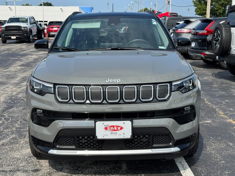 Jeep Compass Vehicle Image 10