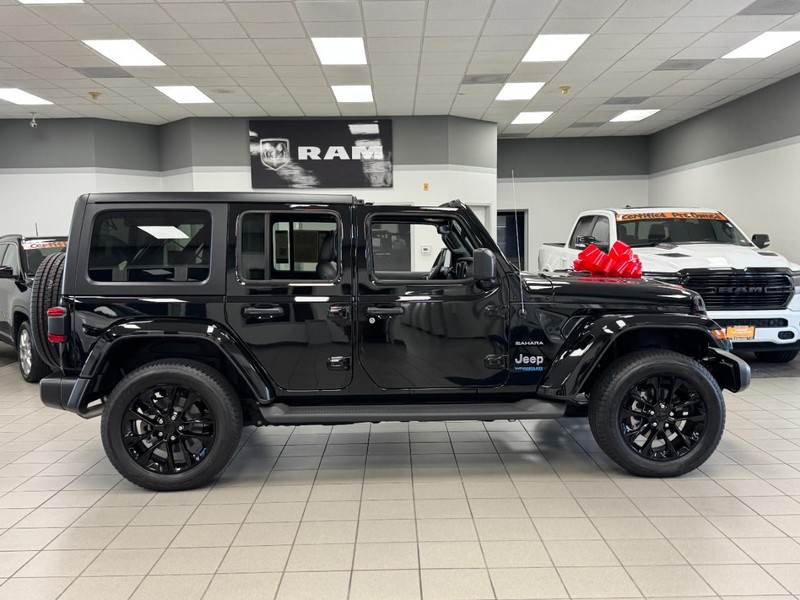 Jeep Wrangler 4xe Vehicle Image 03