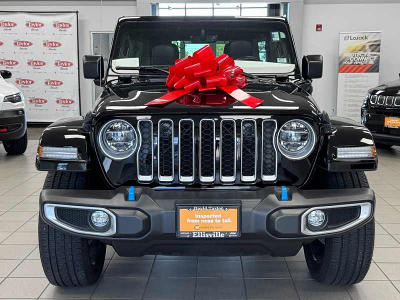 Jeep Wrangler 4xe Vehicle Image 12