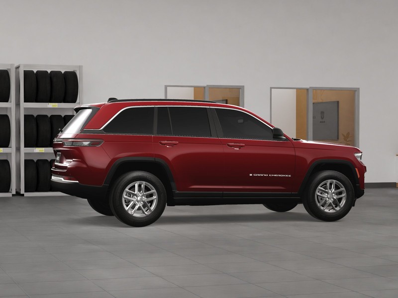 Jeep Grand Cherokee Vehicle Image 08