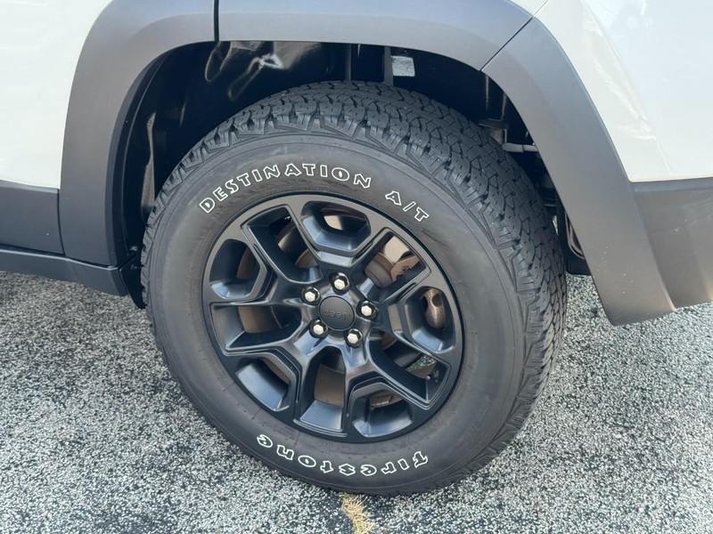Jeep Cherokee Vehicle Image 07