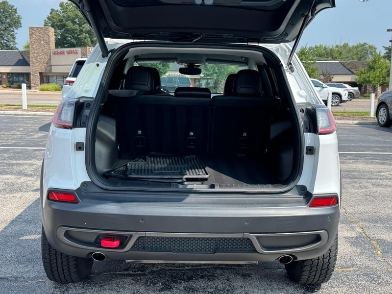 Jeep Cherokee Vehicle Image 17