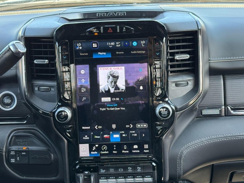 Ram 3500 Vehicle Image 23