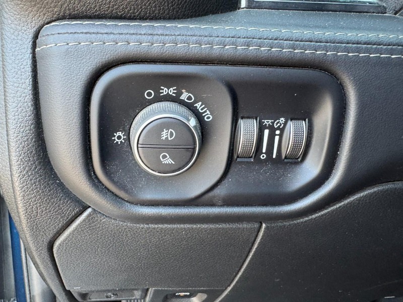 Ram 3500 Vehicle Image 27