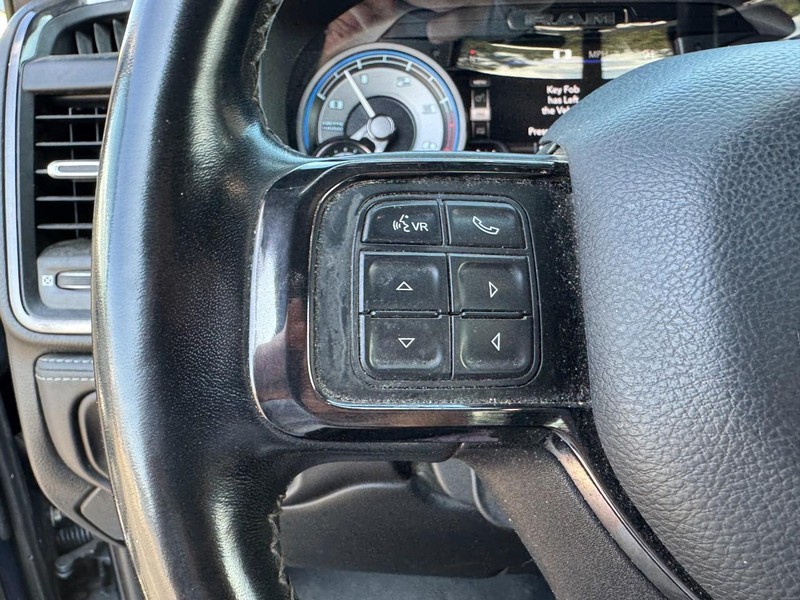 Ram 3500 Vehicle Image 28