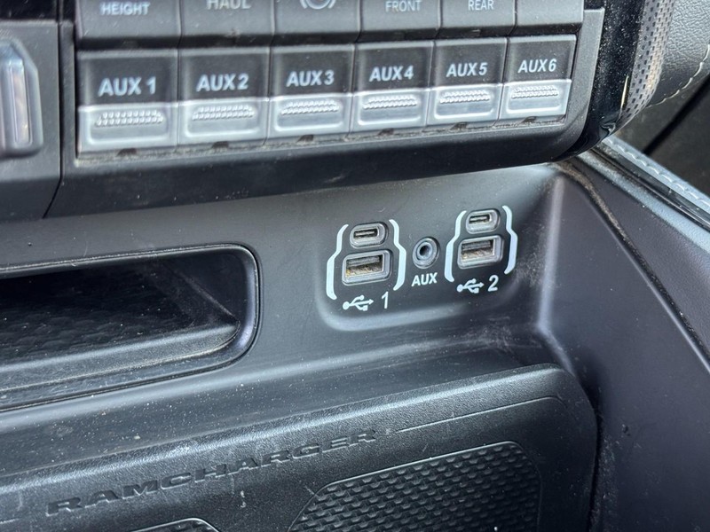 Ram 3500 Vehicle Image 33