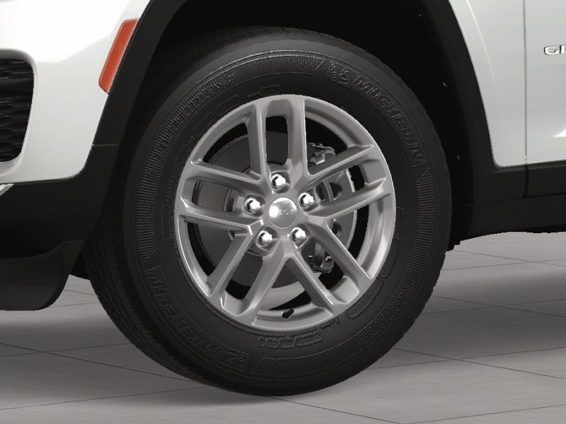 Jeep Grand Cherokee Vehicle Image 12