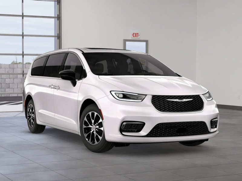 Chrysler Pacifica Vehicle Image 09
