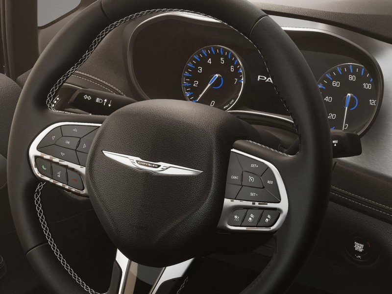 Chrysler Pacifica Vehicle Image 23