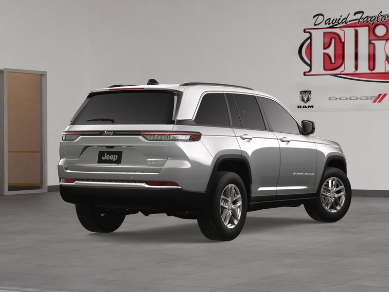 Jeep Grand Cherokee Vehicle Image 07