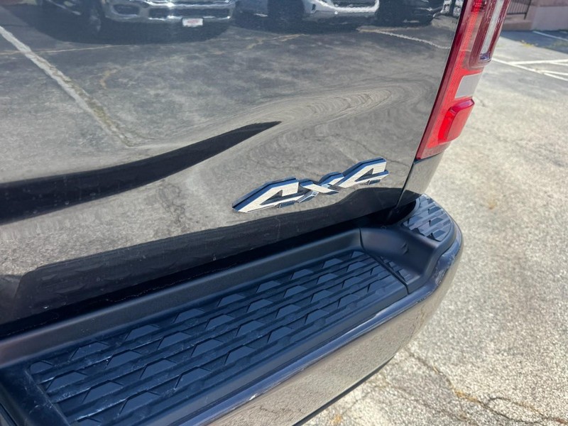 Ram 2500 Vehicle Image 16