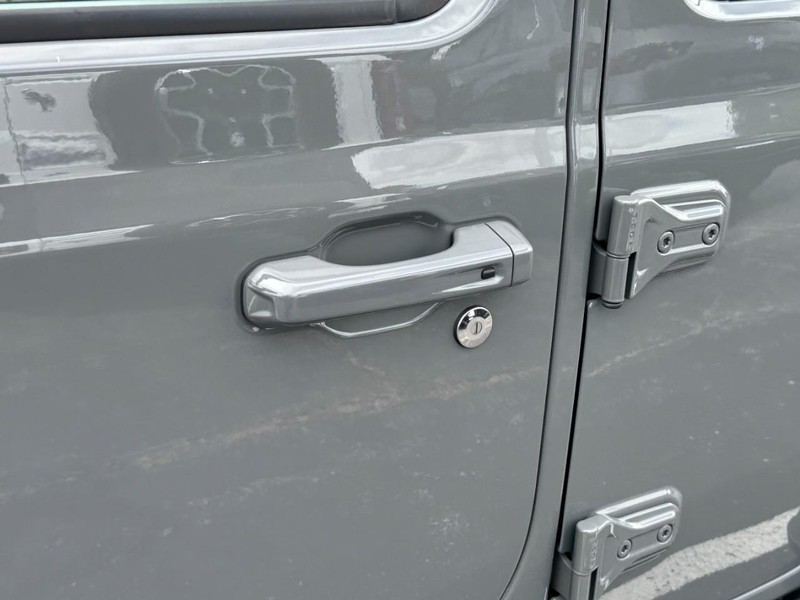 Jeep Wrangler 4xe Vehicle Image 14