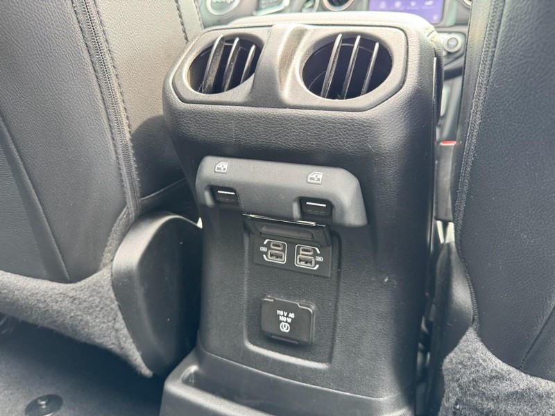 Jeep Wrangler 4xe Vehicle Image 21