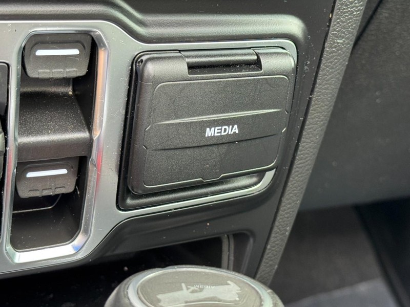 Jeep Wrangler 4xe Vehicle Image 34
