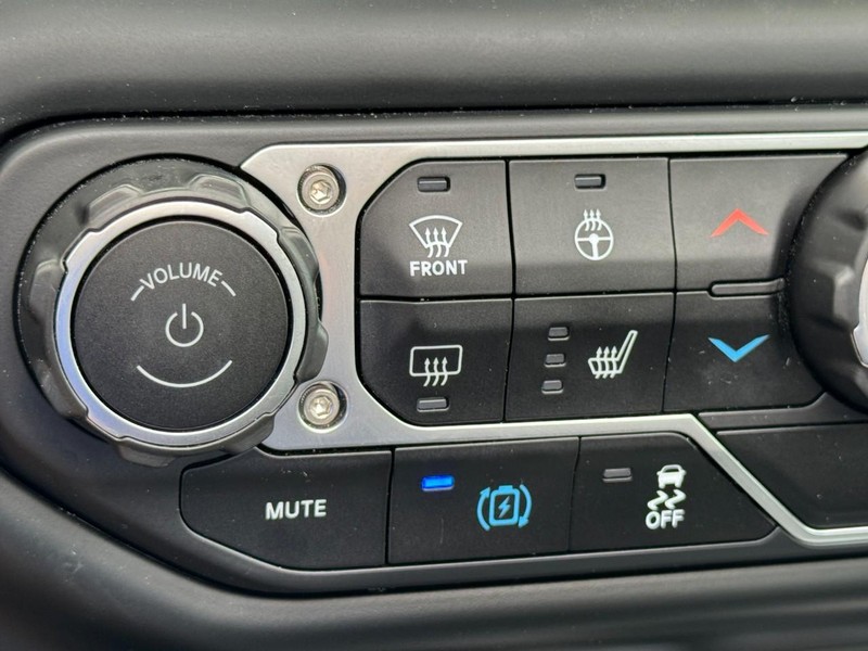 Jeep Wrangler 4xe Vehicle Image 36