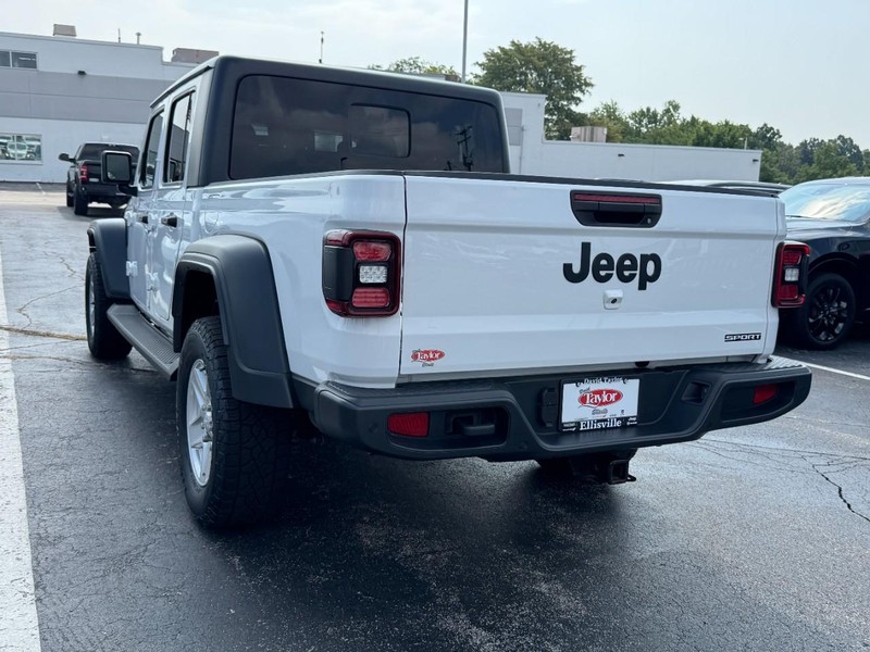 Jeep Gladiator Vehicle Image 06