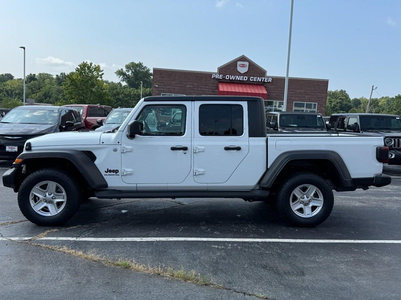 Jeep Gladiator Vehicle Image 08