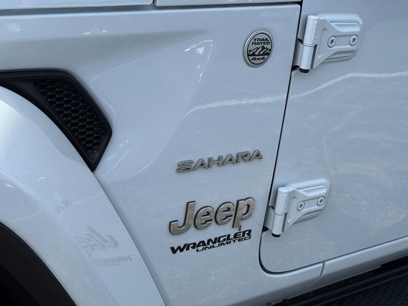 Jeep Wrangler Vehicle Image 13