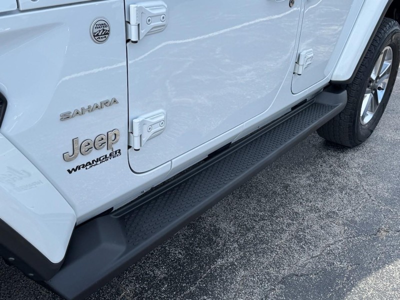 Jeep Wrangler Vehicle Image 14