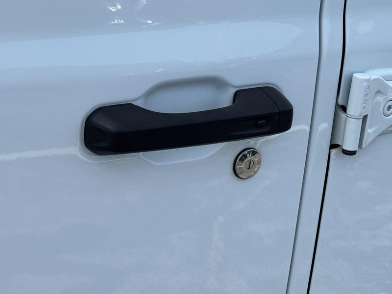 Jeep Wrangler Vehicle Image 15