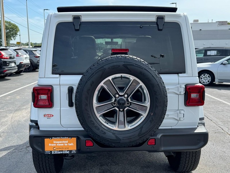 Jeep Wrangler Vehicle Image 17
