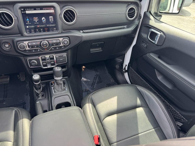 Jeep Wrangler Vehicle Image 27