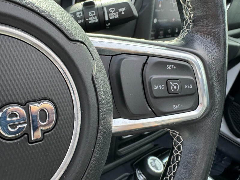 Jeep Wrangler Vehicle Image 31