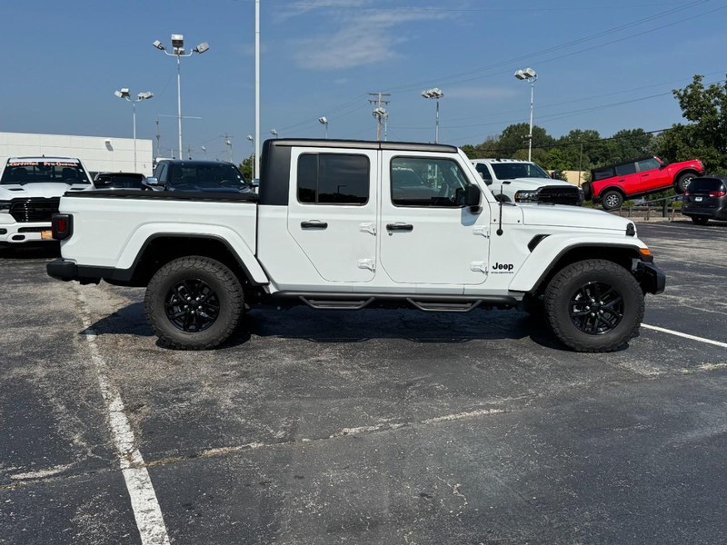 Jeep Gladiator Vehicle Image 03